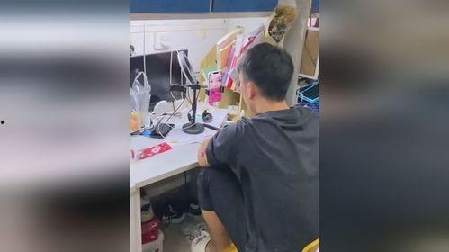 宿舍吃瓜现场视频